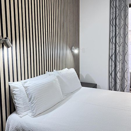 Apartamentos Day Madrid Callao Centro Gran Via Sol Malasana Bagian luar foto