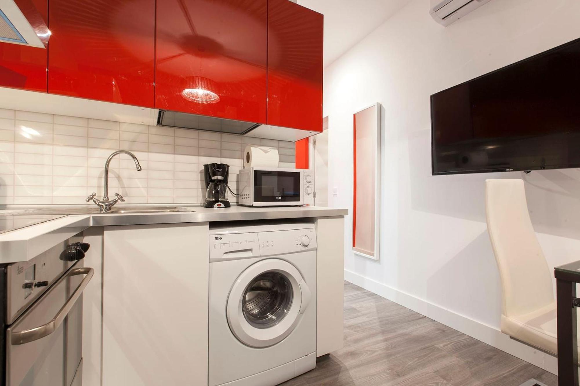 Apartamentos Day Madrid Callao Centro Gran Via Sol Malasana Bagian luar foto