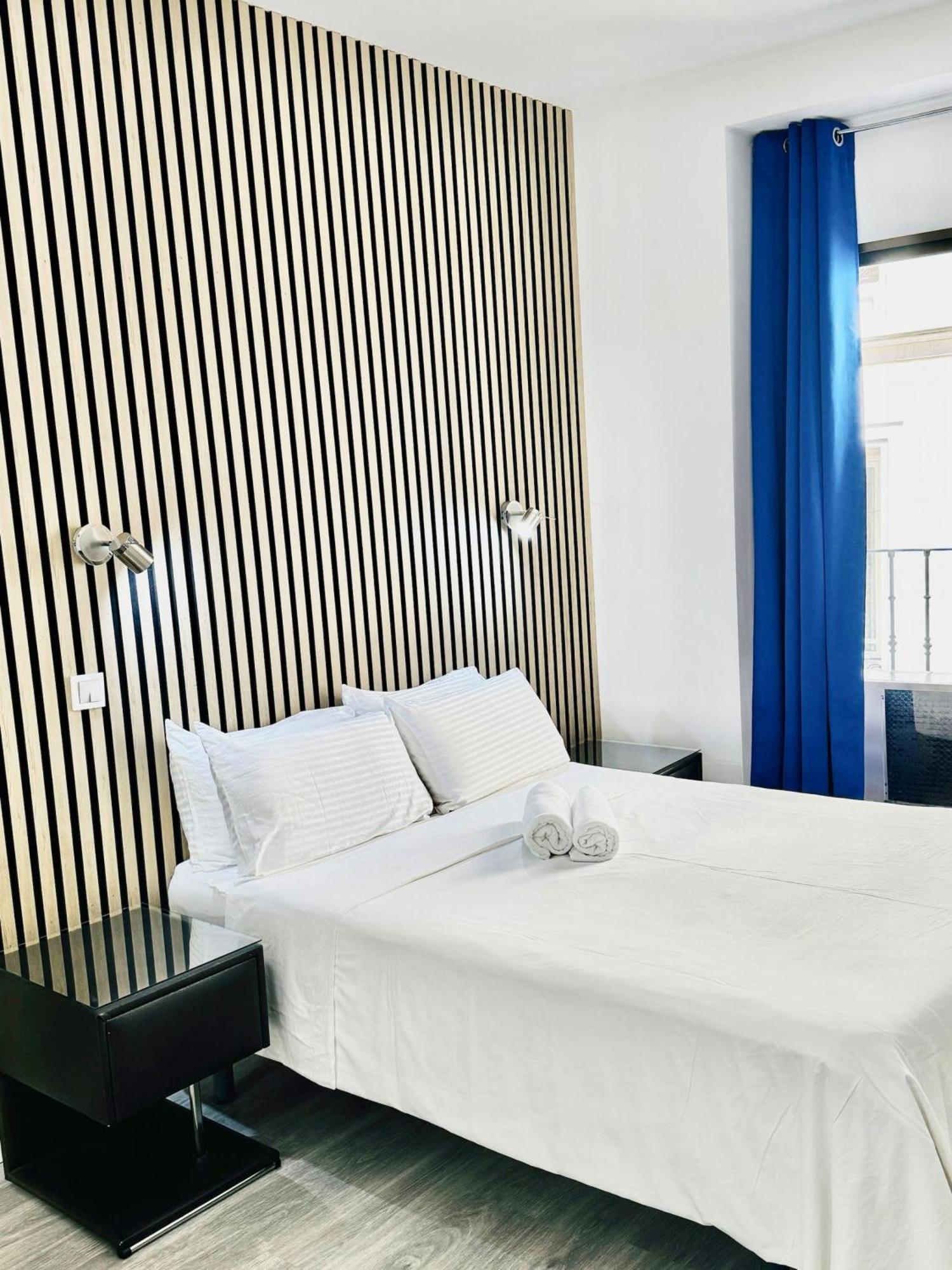 Apartamentos Day Madrid Callao Centro Gran Via Sol Malasana Bagian luar foto