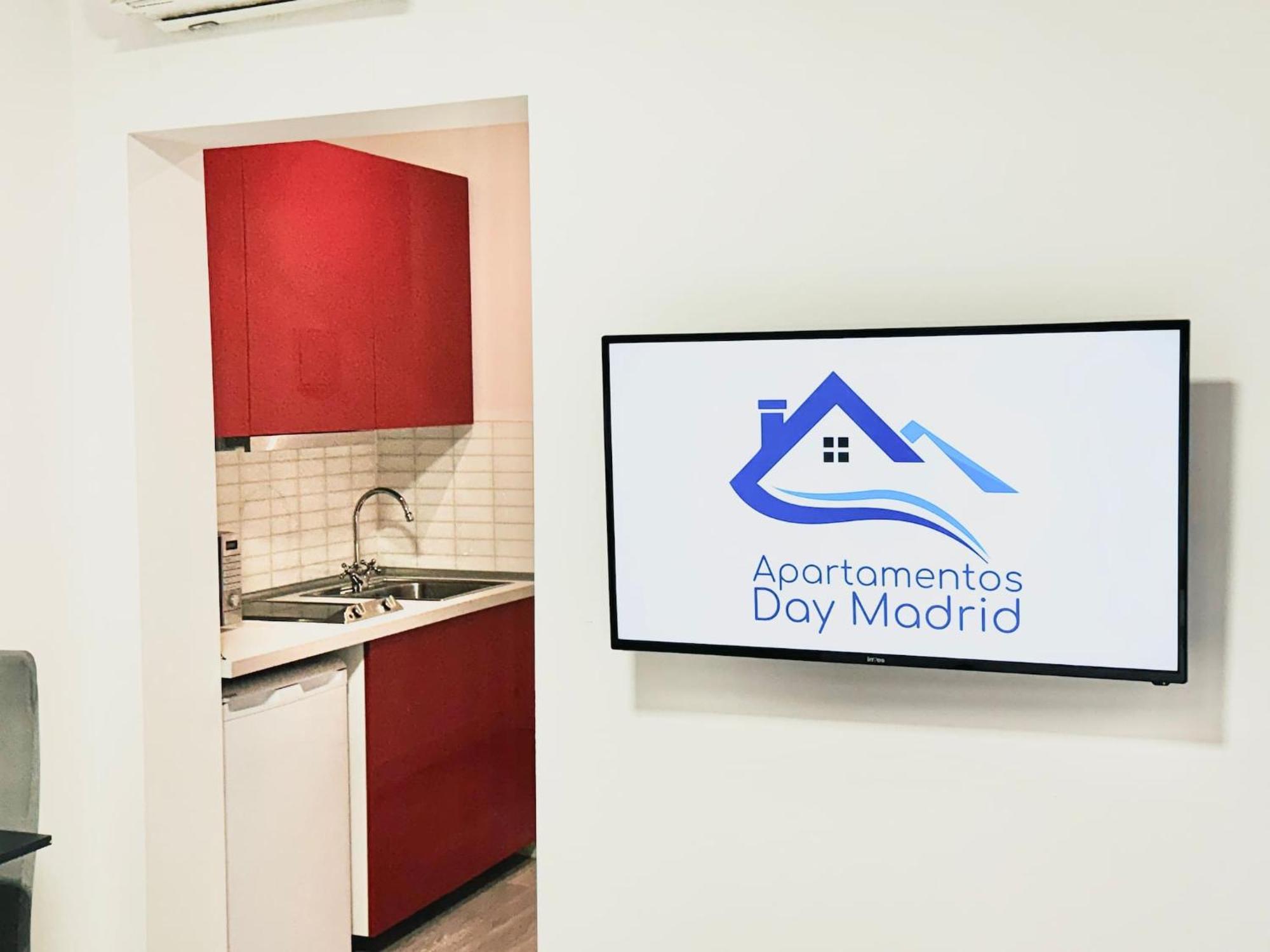 Apartamentos Day Madrid Callao Centro Gran Via Sol Malasana Bagian luar foto