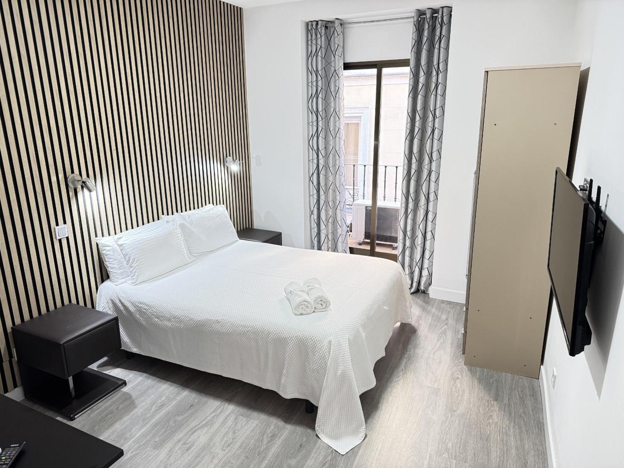 Apartamentos Day Madrid Callao Centro Gran Via Sol Malasana Bagian luar foto