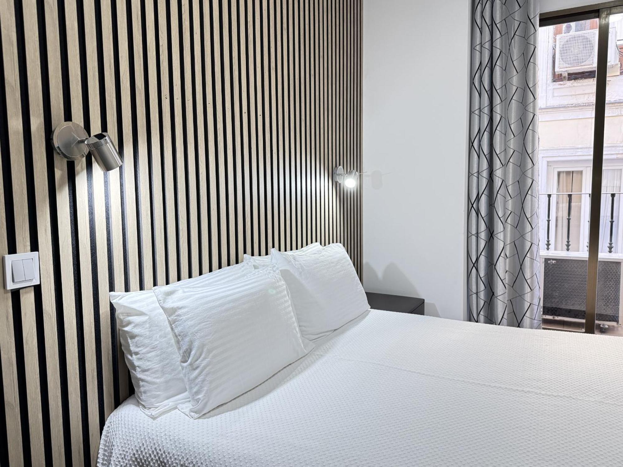 Apartamentos Day Madrid Callao Centro Gran Via Sol Malasana Bagian luar foto